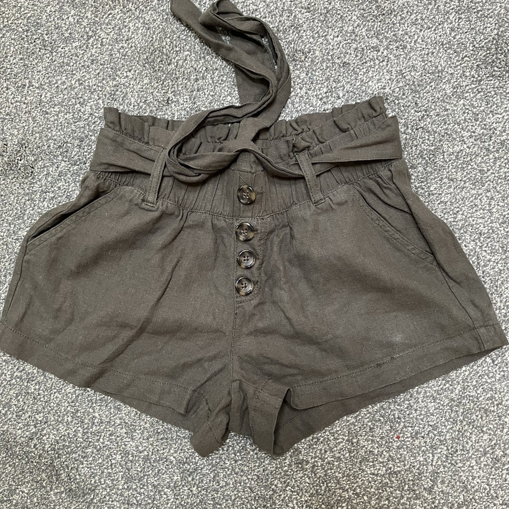 Rewash Shorts Women's‎ Sz Small Olive Green Linen Blend Paperbag Waist Buttons